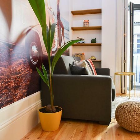Peaceful & Cozy Studio W/ Balcony Porto Luaran gambar