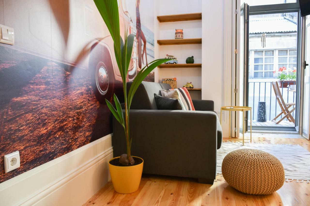 Peaceful & Cozy Studio W/ Balcony Porto Luaran gambar