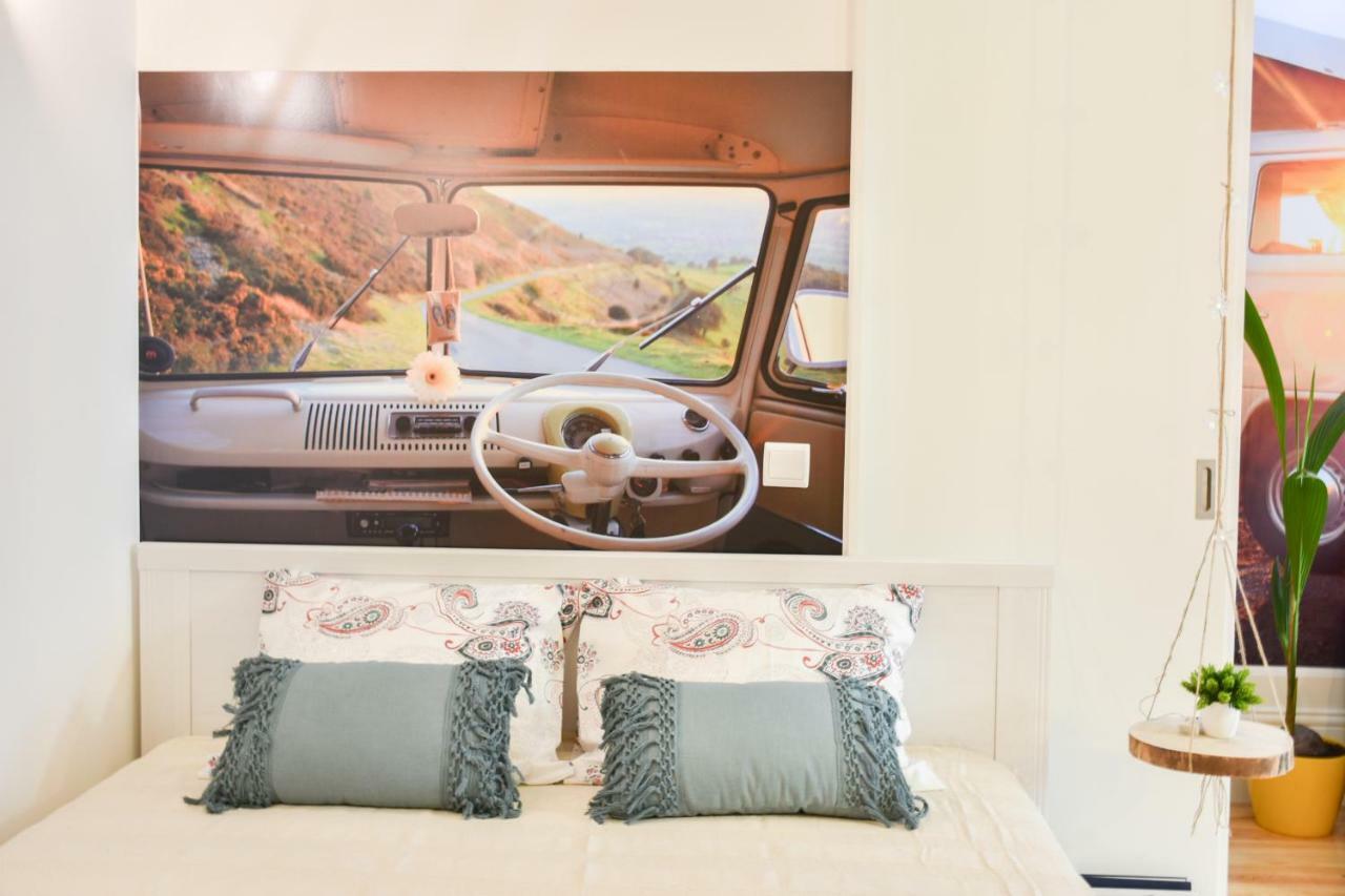 Peaceful & Cozy Studio W/ Balcony Porto Luaran gambar
